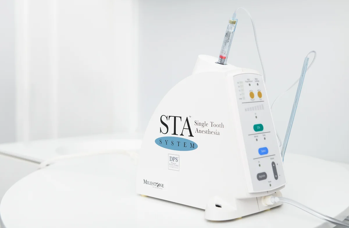 Equipo STA de Milestone Scientific en un entorno clínico